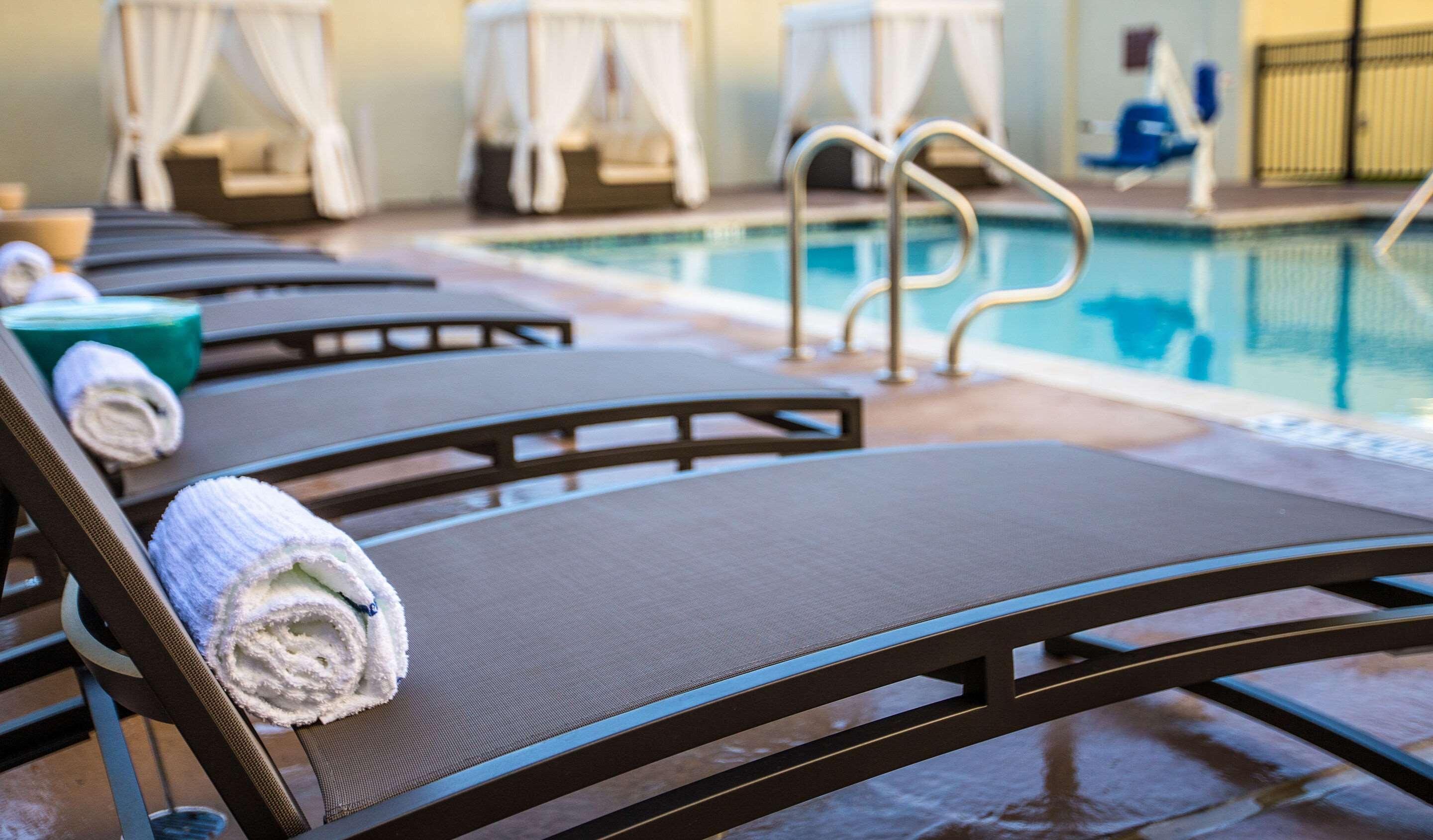 Cambria Hotel Austin Airport Exterior foto