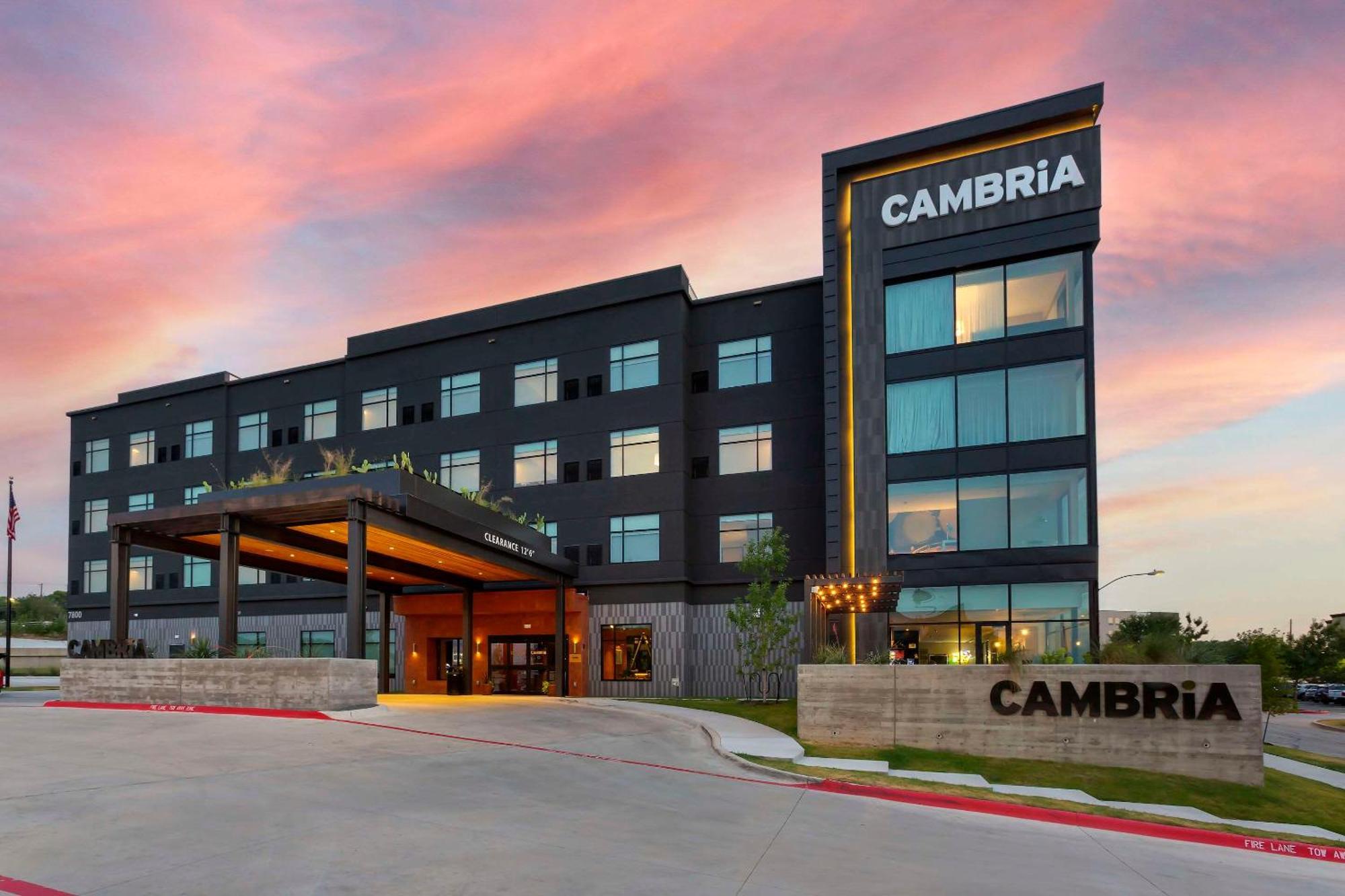 Cambria Hotel Austin Airport Exterior foto