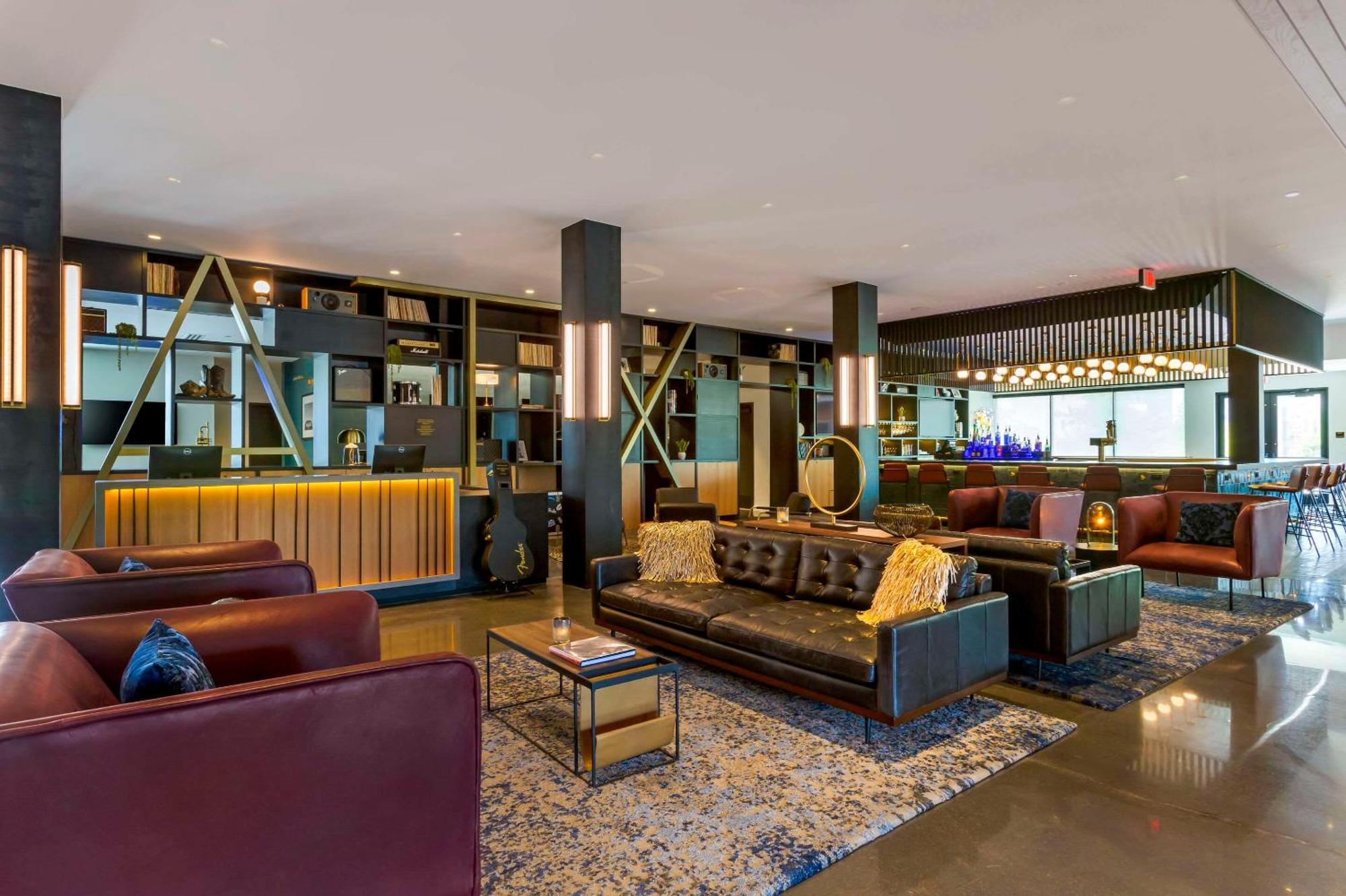 Cambria Hotel Austin Airport Exterior foto